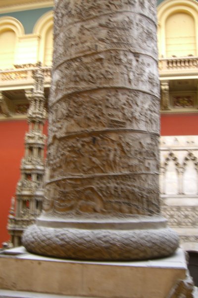 CIMG1779.jpg - Two-part Cast of Trajan's Column