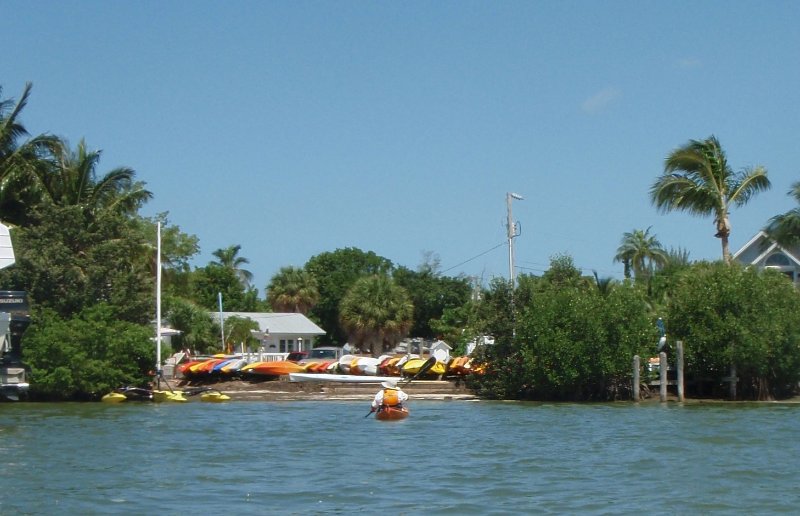 P6070476z.jpg - Kayaking around Buck Key, near Blind Pass