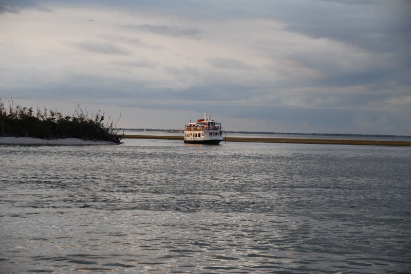 DSC_0343.JPG - Redfish Pass