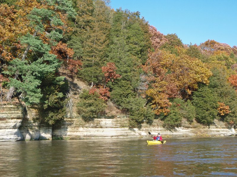 PA240064.jpg - Sandstone bluffs, Blakes Landing area