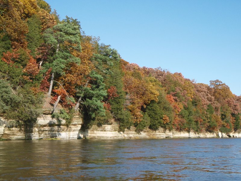 PA240067.jpg - Sandstone bluffs, Blakes Landing area