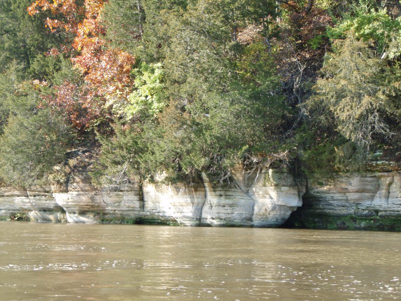 PA240074.jpg - Sandstone bluffs, Blakes Landing area