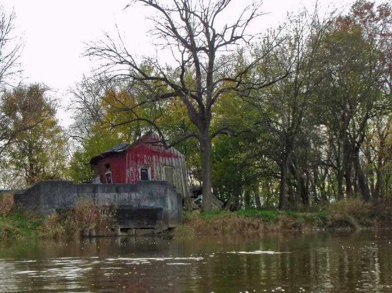 KankakeeRiver110109-010029-2.jpg - Kayak the Kankakee RIver from English Lake to Dunns Bridge