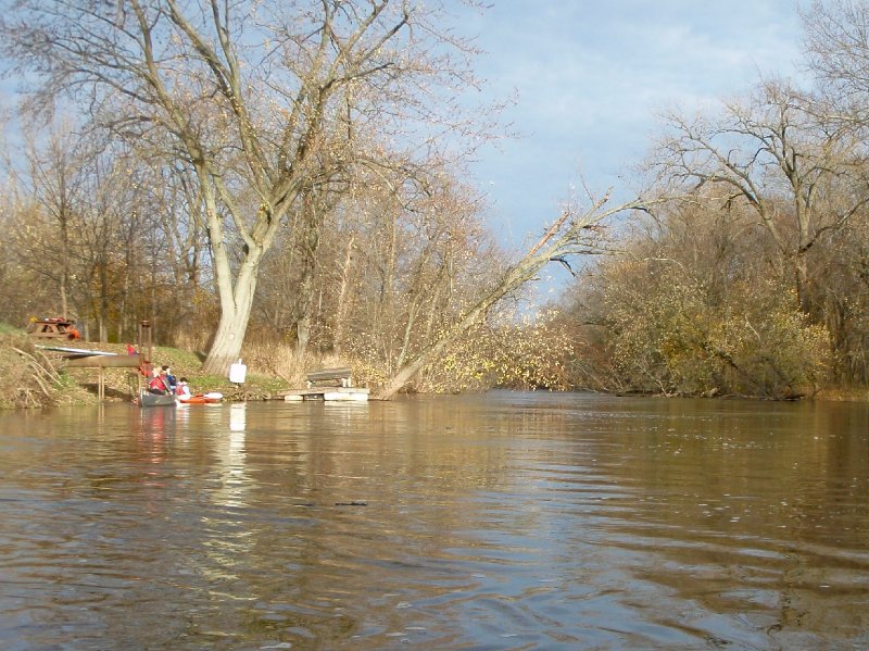 KankakeeRiver110109-010041.jpg - Tip-over accident point.