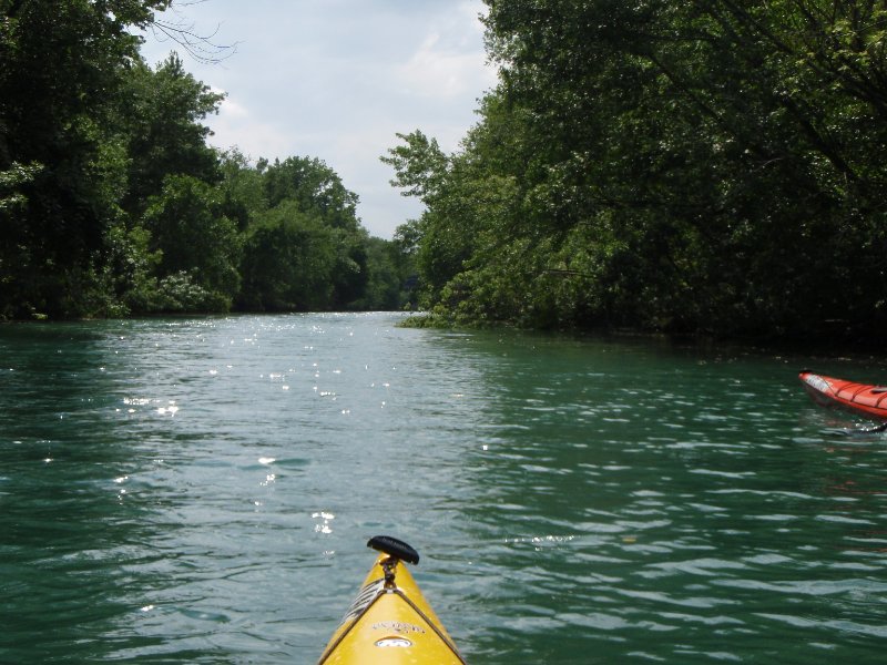 NorthShoreChannel080909-8090074.jpg - Kayaking North Shore Channel of the Chicago River from Skokie to the Lake Michigan locks in Wilmette.