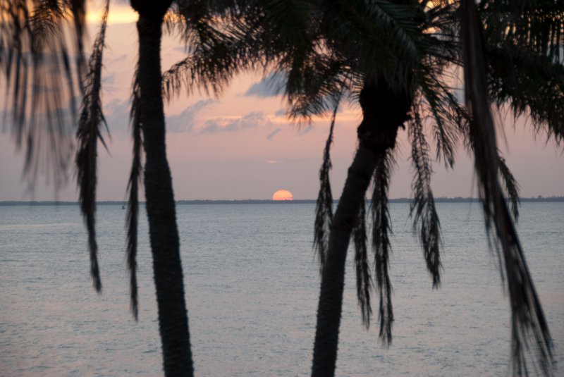 Captiva052409-7365.jpg - Redfish Pass Sunrise