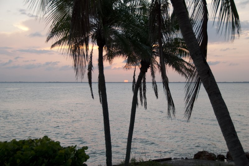 Captiva052409-7374.jpg - Redfish Pass Sunrise