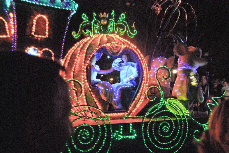 DisneyWorld022709-3416.jpg - Magic Kingdom - "Spectromagic" - Evening Parade