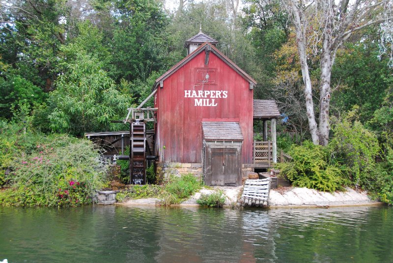 DisneyWorld022709-2950.jpg - Harper's Mill