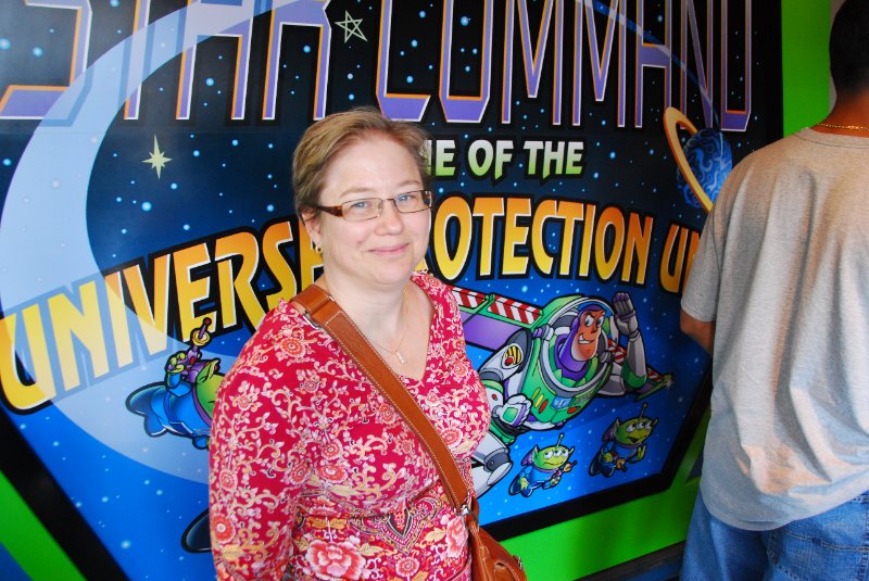 DisneyWorld022709-3009.jpg - Tomorrowland - Buzz Lightyear's Space Ranger Spin