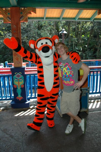 DisneyWorld022709-20.jpg - Character Greetings with Tigger at Animal Kingdom