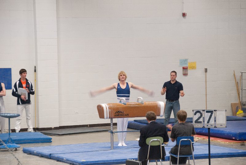 GymnasticsSpring09-4711.jpg - Wheaton Coop at NNHS