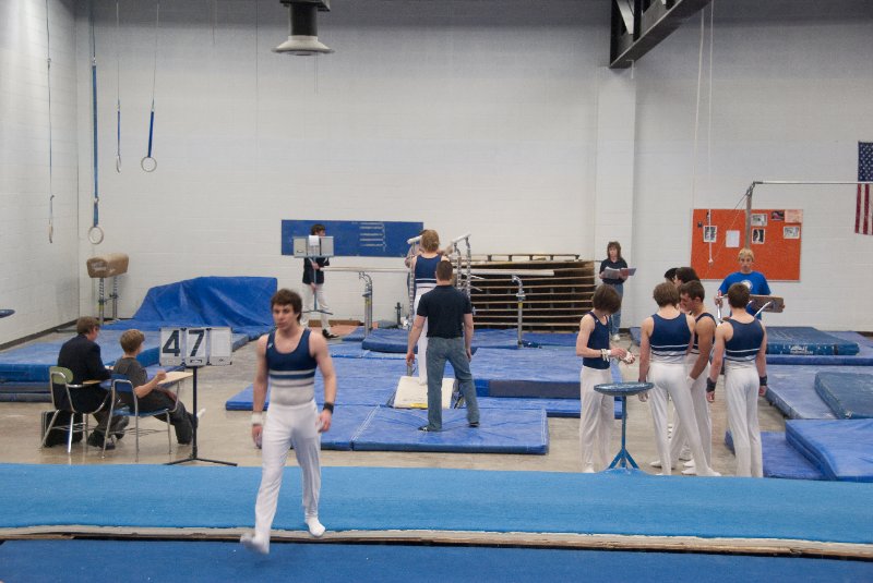 GymnasticsSpring09-4724.jpg - Wheaton Coop at NNHS