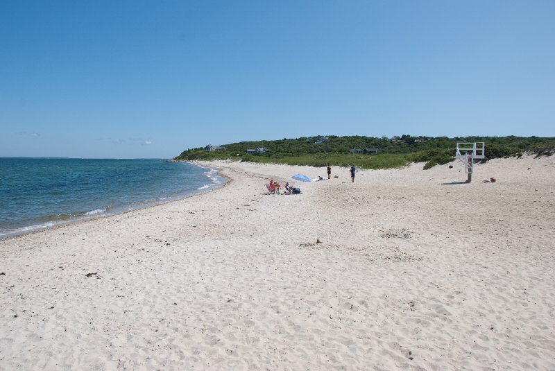 DSC_7737.jpg - Beach at Menemsha looking North East at Vineyard Sound