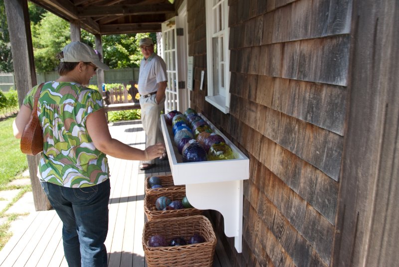 DSC_7743.jpg - Martha's Vineyard Glassworks. North Tisbury.