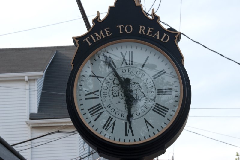 DSC_7890.jpg - Clock at Bunch of Grapes Bookstore, Main St, Vineyard Haven