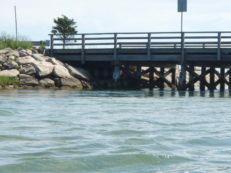 MV071009-7110095.jpg - Seaview Ave Bridge. Kayaking Sengekontacket Pond