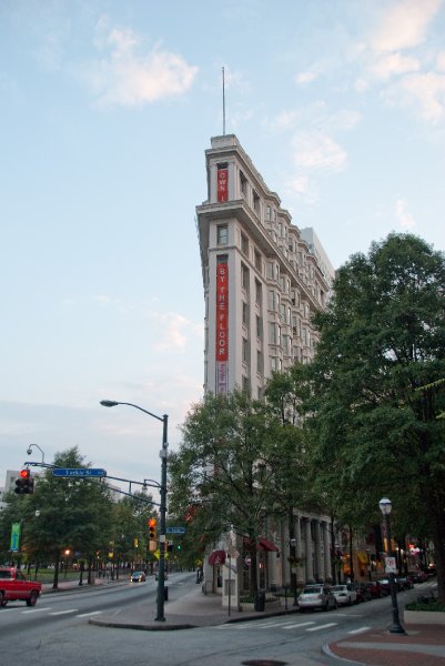 Atlanta082509-8914.jpg - Flatiron Building