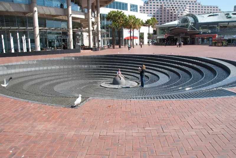 Sydney090209-9018.jpg - Fountain in front of Sydney Convention Center, Darling Harbour