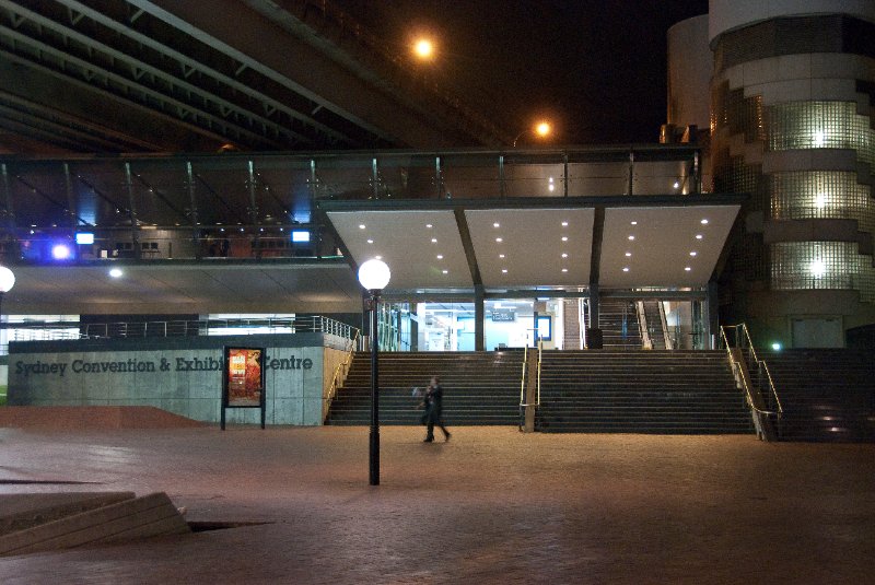 Sydney090209-9284.jpg - Sydney Convention Center. Evening Walk through the Cockle Bay Area