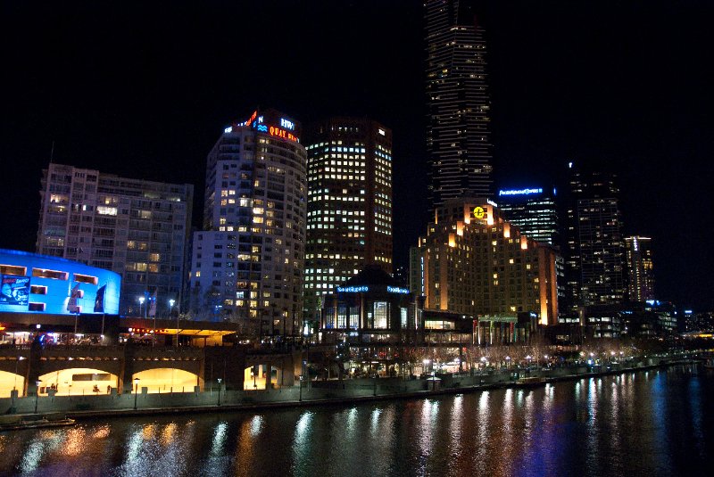 Melbourne090409-9451.jpg - Southbank Promenade, Yarra River, view looking South from Princess Bridge