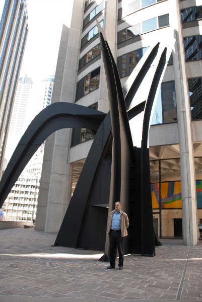 Sydney090209-9187.jpg - Abstract steel sculpture by Alexander Calder in front of Australia Square, 264 George Street