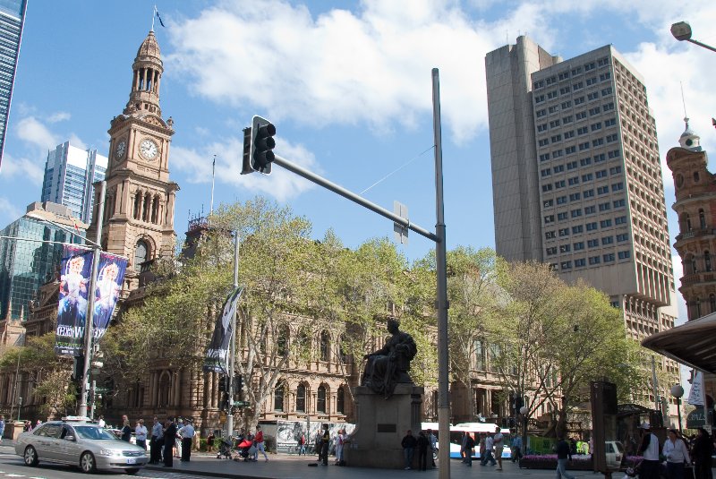 Sydney090209-9228.jpg - Sydney Town Hall. Queen Victoria Statue, foreground shadows