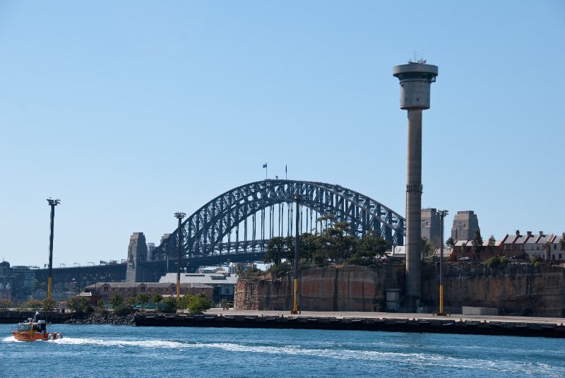 Sydney090109-9067.jpg - Sydney Harbour Bridge, view looking North East from Sydney Harbour