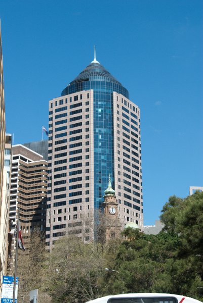 Sydney090209-9139.jpg - 1 O'Connell Street Building. Lands Department Building (foreground)