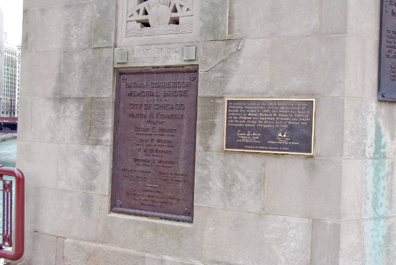 Chicago042809-5863.jpg - Bataan-Corregidor Memorial Bridge / State Street Bridge