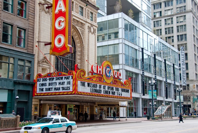 Chicago042809-5914.jpg - Chicago Theatre and Joffrey Ballet