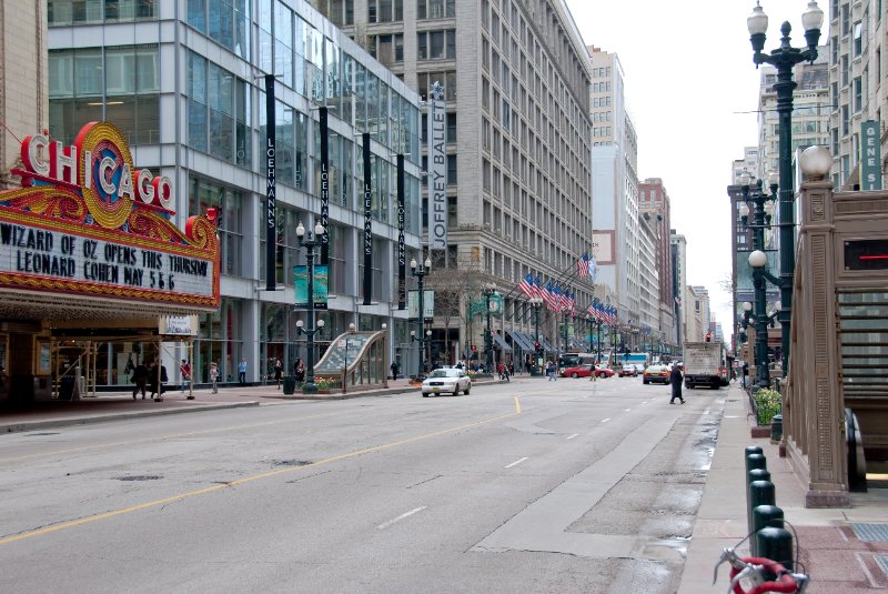 Chicago042809-5915.jpg - Joffrey Ballet, Looking South on State Street