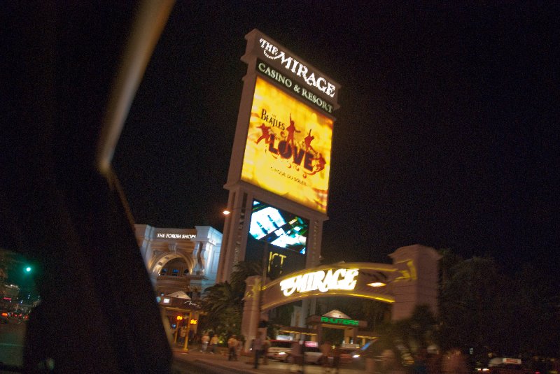 DSC_4369.jpg - Taxi Ride from Venetian to Belagio - The Mirage