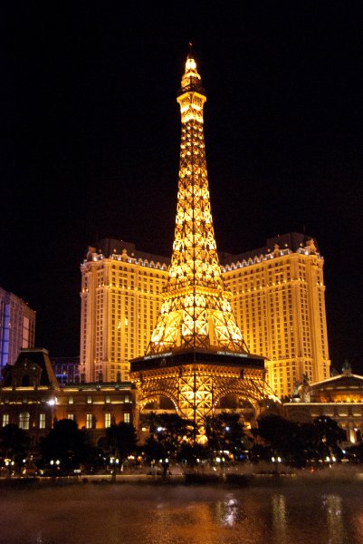 DSC_4416.jpg - Paris view from Belagio Fountain