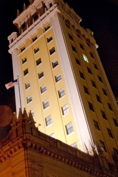 Miami041509-5119.jpg - Freedom Tower