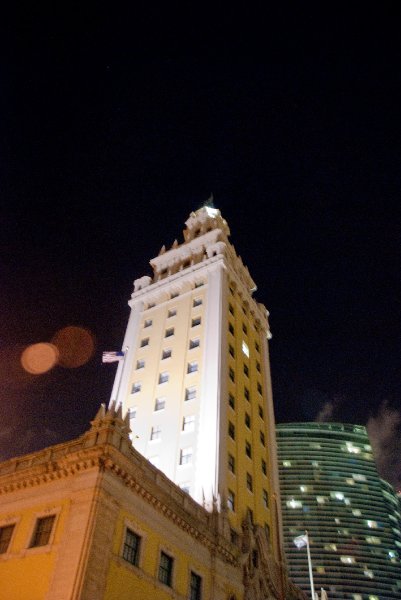 Miami041509-5124.jpg - Freedom Tower