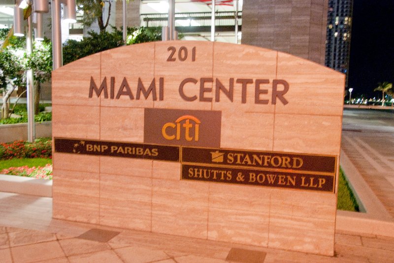 Miami041509-5199.jpg - Miami Center (Citi)