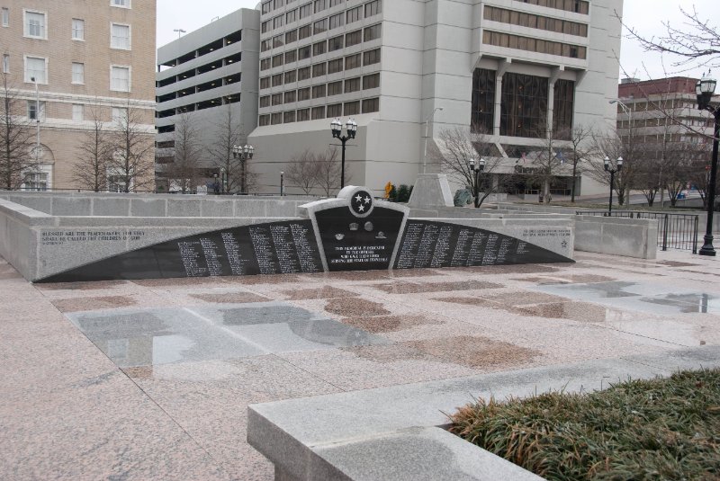 Nashville012809-2555.jpg - Police Memorial