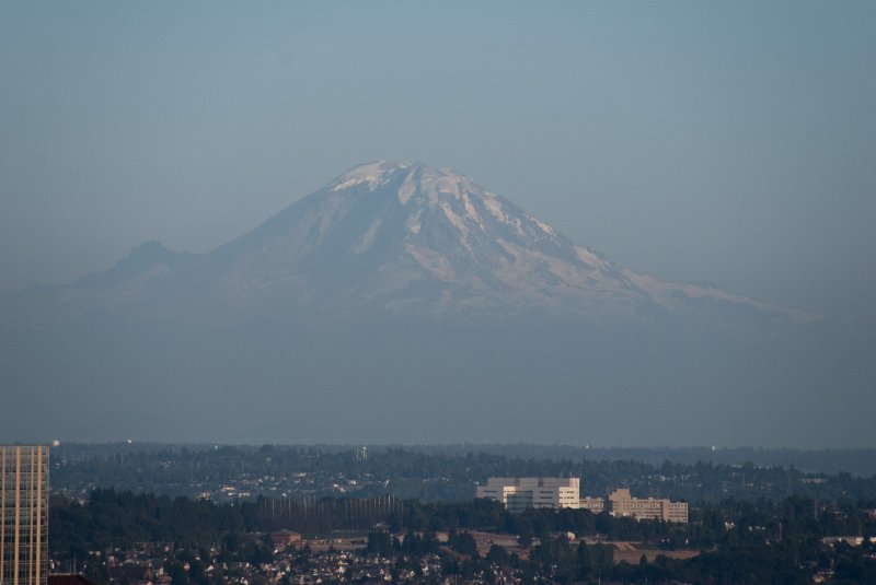 Seattle080309-8372.jpg - Mount Rainier as viewed looking South East on the Seattle Space Needle