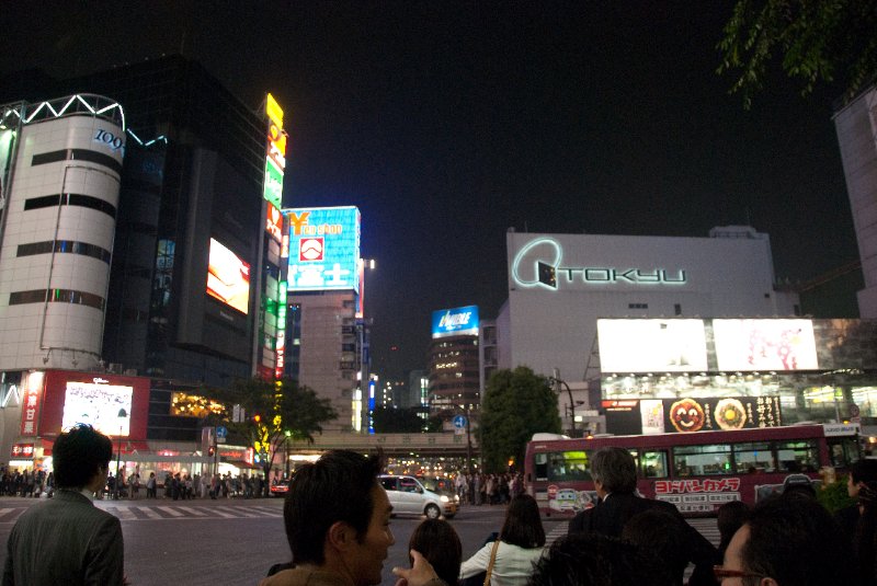 Tokyo051109-6363.jpg - Shibuya crossing