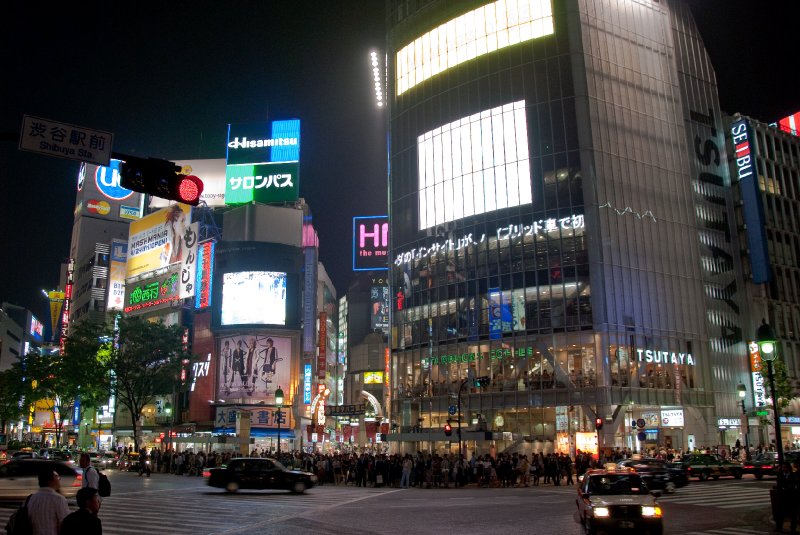 Tokyo051109-6371.jpg - Shibuya crossing