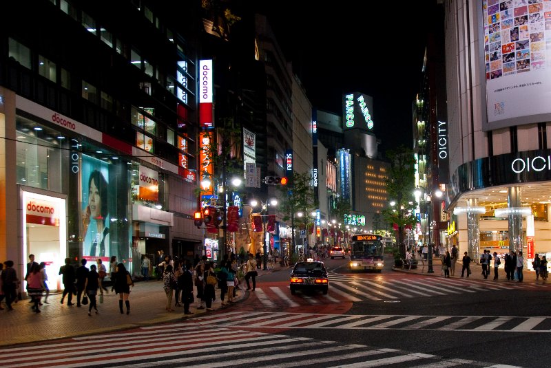 Tokyo051109-6380.jpg - Evening Walk through Shibuya