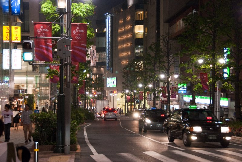 Tokyo051109-6393.jpg - Evening Walk through Shibuya