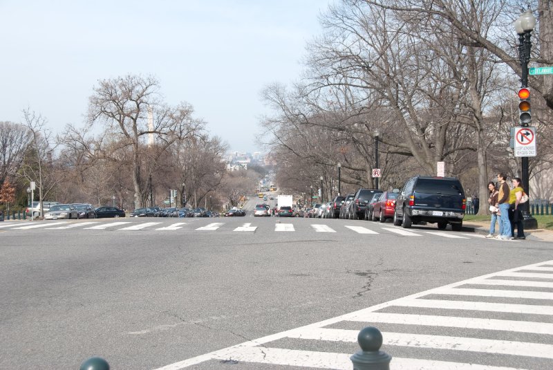 WashDC032709-4235.jpg - Looking West on Constitution Avenue