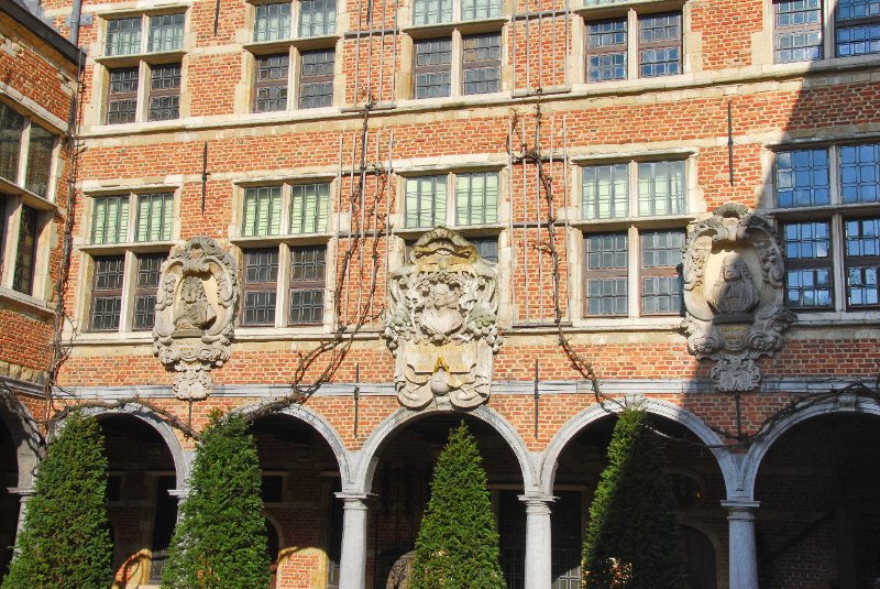 Antwerp021610-1503.jpg - Museum Plantin-Moretus/Prentenkabinet Courtyard