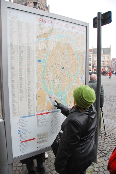 Bruge021710-1754.jpg - Bruges map infront of Provincial Court /  Provinciaal Hof