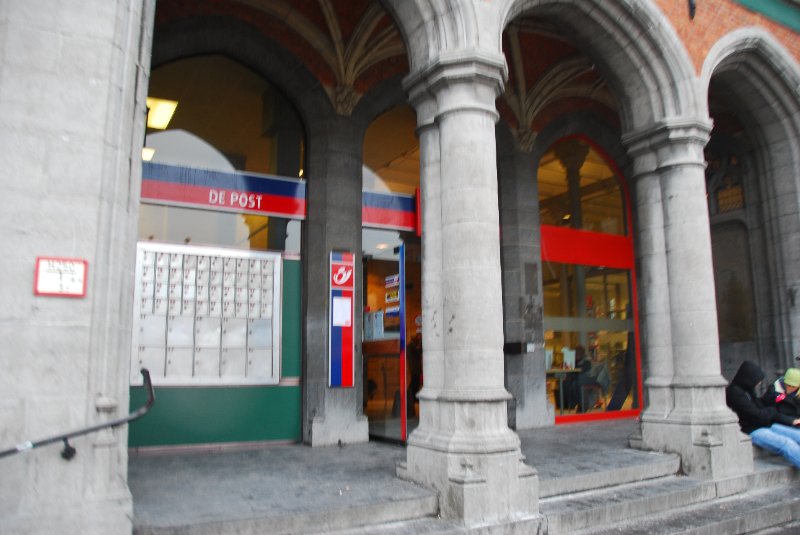 Bruge021710-1757.jpg - Posterijen / Post Office in Markt of Bruges