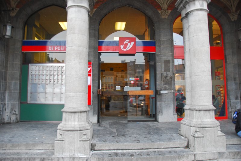 Bruge021710-1758.jpg - Posterijen / Post Office in Markt of Bruges