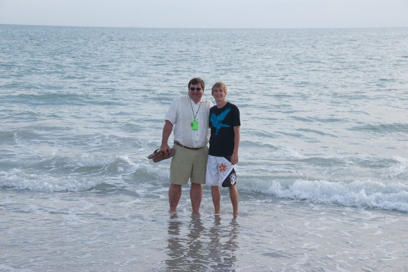 Captiva051310-2944.jpg - Sunset on the Captiva Beach by the Mucky Duck