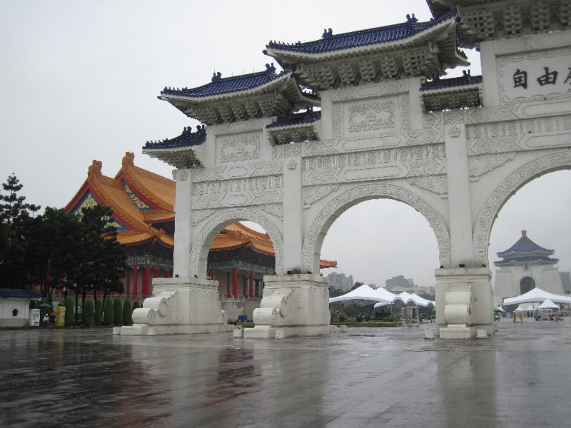 Taiwan060210-1052.jpg - The main gate to Liberty Square; National Concert Hall (background, left), National Chiang Kai-Shek Memorial Hall (background right)